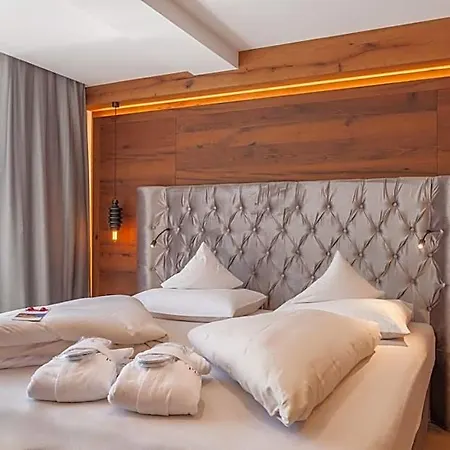 Platzer Superior Hotel 4*