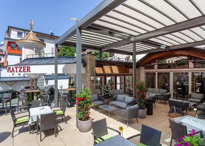 Platzer Superior מלון